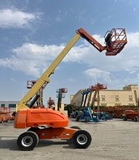 Brand: JLG 
Model: 460SJ 
Year: 2006 
Height: 14.02 m  Outreach: 12.34 m 
Weight: 7, 192 kg  Width: 2.3 m 
Length: 8.84 m  Working Load: 230 kg 